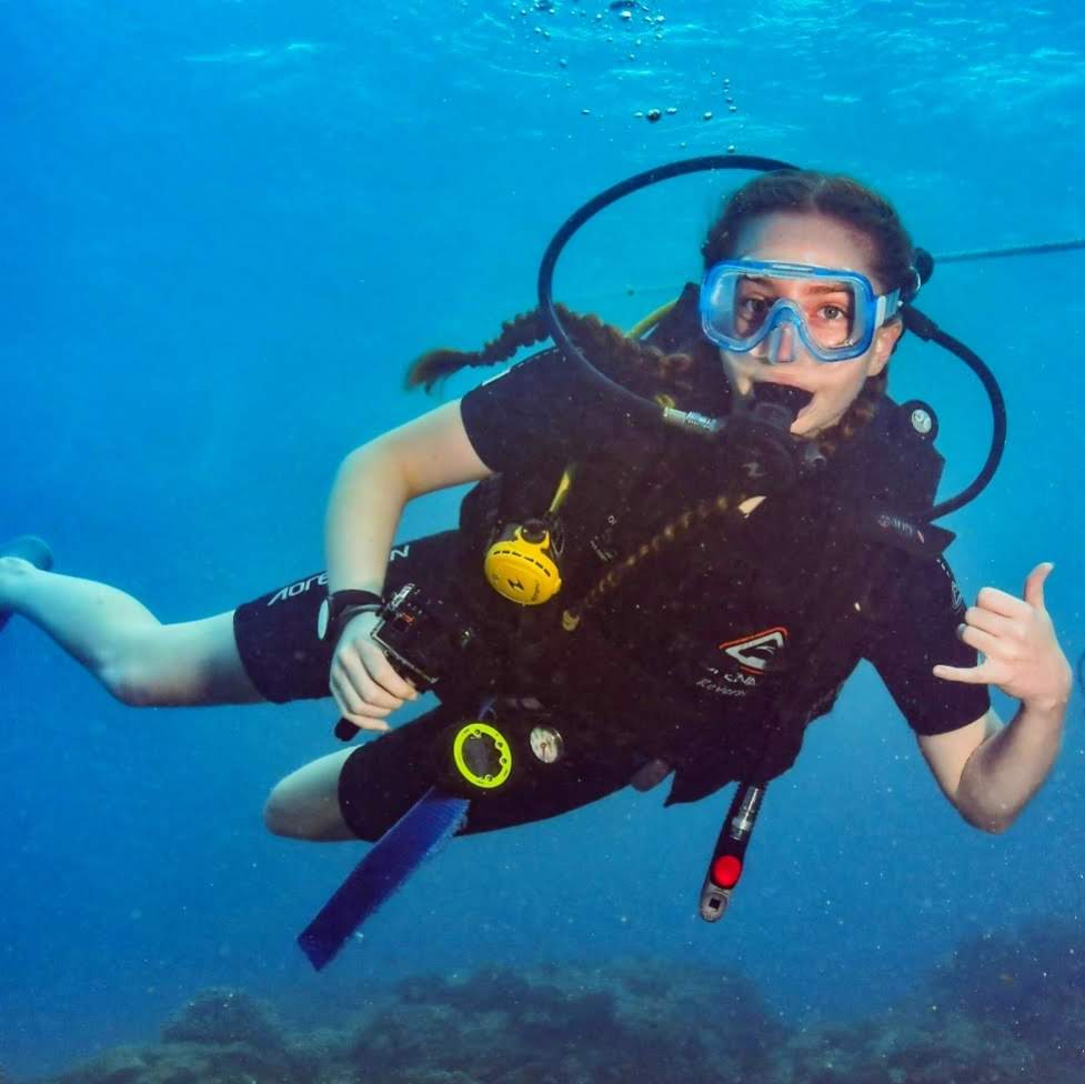 KIERSTEN MEIGS - PADI DIVEMASTER