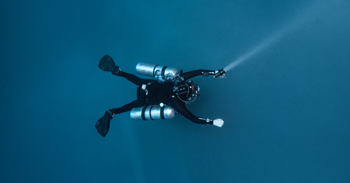 Sidemount Diver