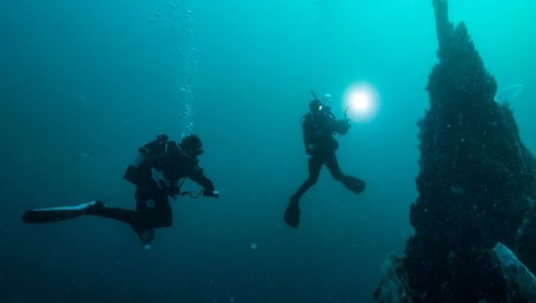 Deep Diver