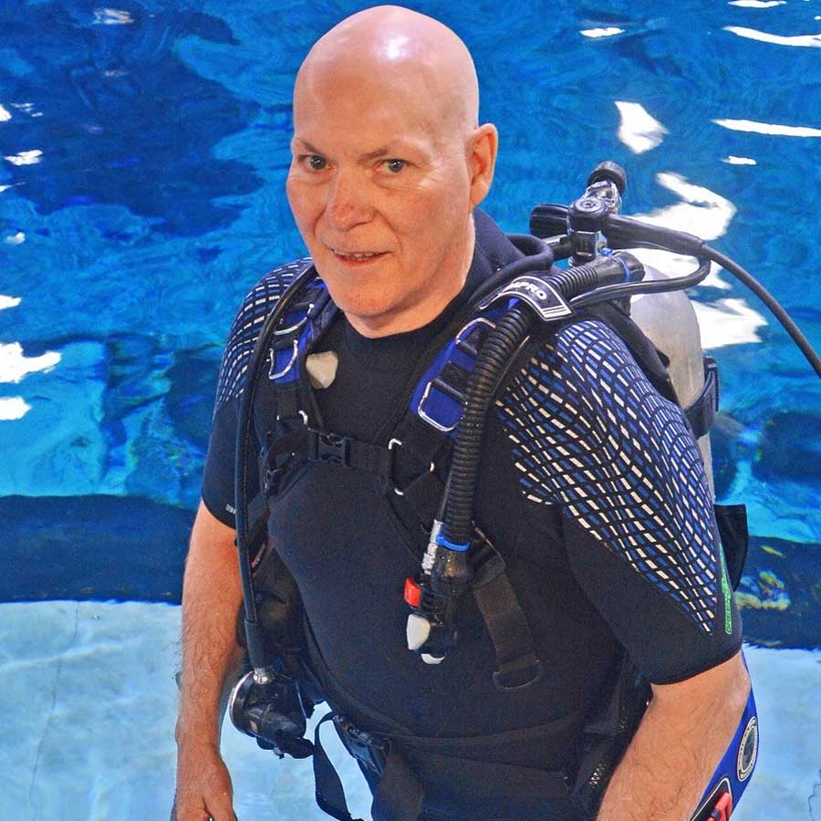 Stephen Cassidy – Divemaster with DSD Leader