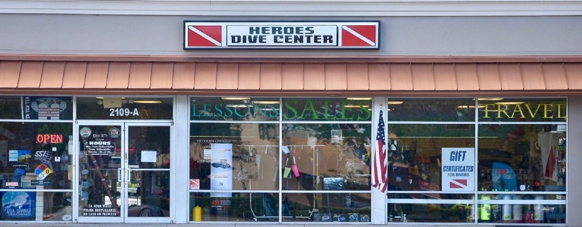 Heroes Dive Center Dunedin Store front