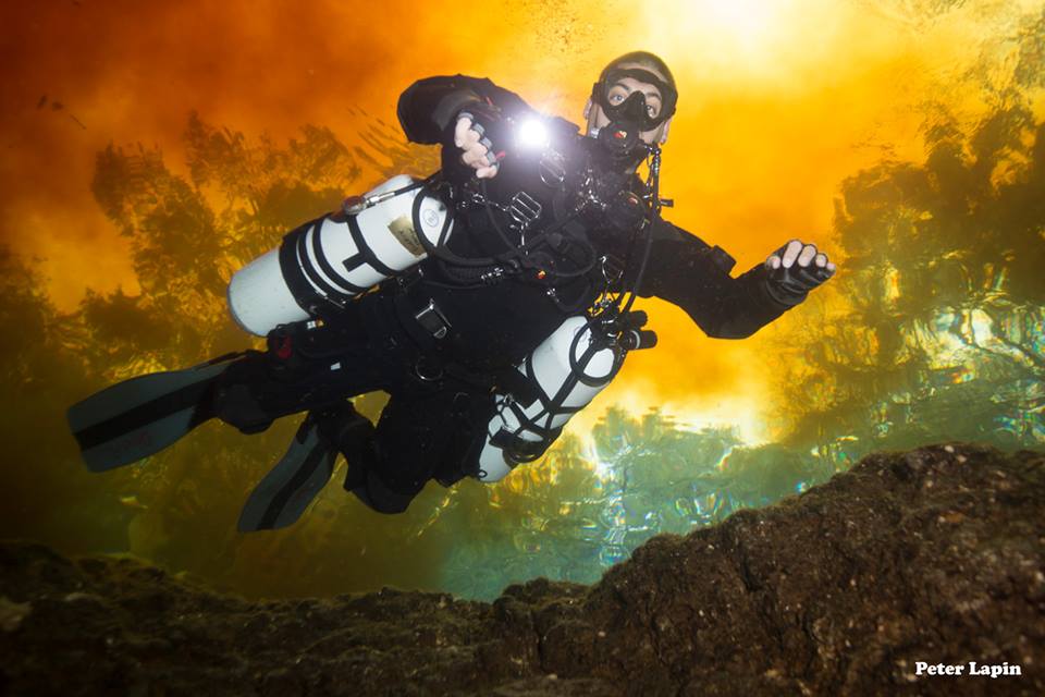 SDI Sidemount Diver