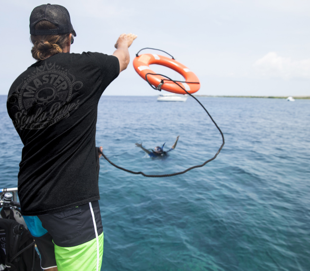 RESCUE DIVER
