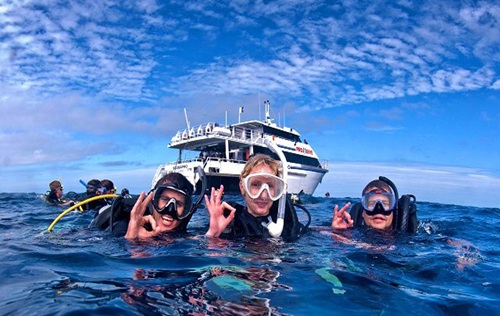 Boat Diver