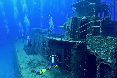 Wreck Diver