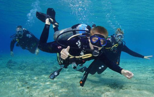 PADI ReActivate Scuba Refresher Course in Cozumel PADI ReActivate Scuba Refresher Course in Cozumel