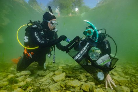 PADI Dive Against Debris